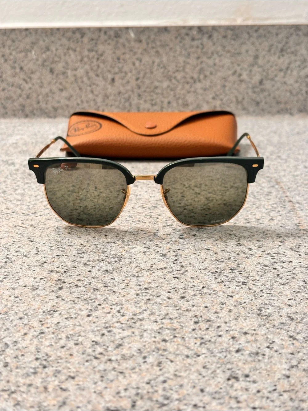 Ray-Ban: New Clubmaster (Dark Green & Gold)